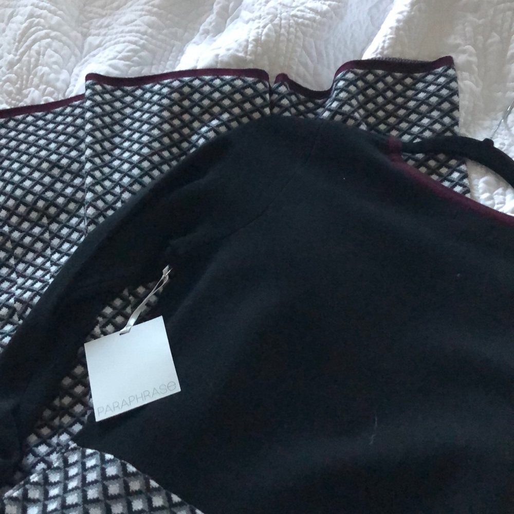 GEO PRINT FIT SWEATER DRESS - Picture 9 of 11